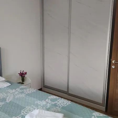 Borovi 21 * Divčibare